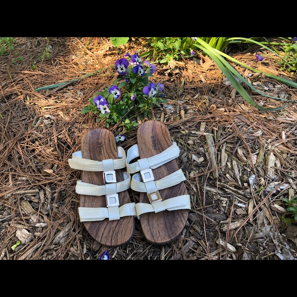 Vionic  Orthaheel 3 strap adjustable comfort slide sandals light beige 10M